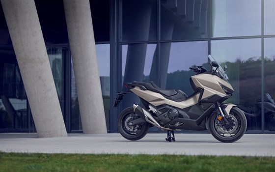 Neufahrzeug Honda Forza 750 - Bild 8