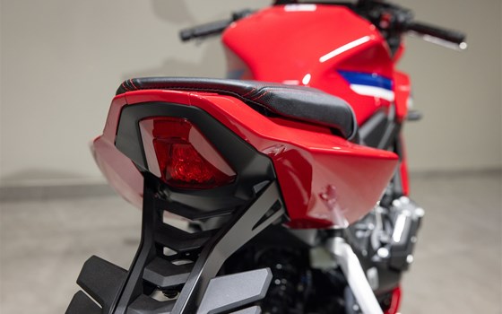 Neufahrzeug Honda CBR650R - Bild 2