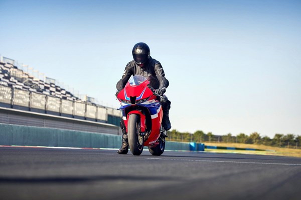 Honda CBR600RR (Grand Prix Red) - Bild 7