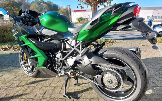Gebrauchtmotorrad Kawasaki Ninja H2 SX SE - Bild 12