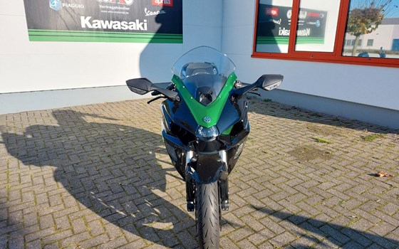 Gebrauchtmotorrad Kawasaki Ninja H2 SX SE - Bild 2