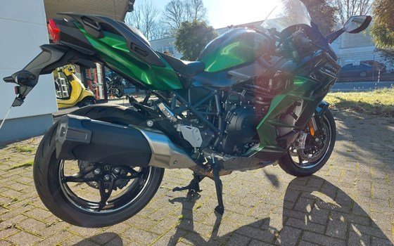Gebrauchtmotorrad Kawasaki Ninja H2 SX SE - Bild 8