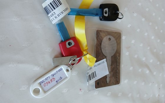 Gebrauchtmotorrad Ducati Sport 1000 - Bild 17 Gebrauchtmotorrad Ducati Sport 1000 - Bild 17