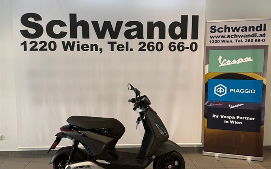 Neufahrzeug Piaggio 1 - Bild 1 Neufahrzeug Piaggio 1 - Bild 1