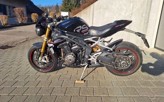 Motorrad Occasion Triumph Speed Triple 1200 RS - Bild 5