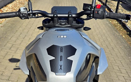 Gebrauchtmotorrad Suzuki GSX-8S - Bild 13