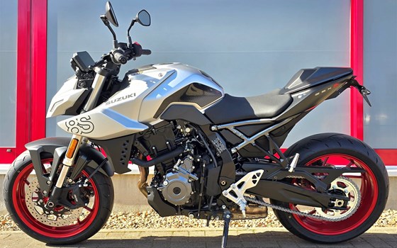Gebrauchtmotorrad Suzuki GSX-8S - Bild 6