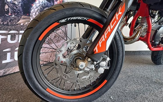 Neufahrzeug Beta RR Motard 2T 50 Track - Bild 14 Neufahrzeug Beta RR Motard 2T 50 Track - Bild 14