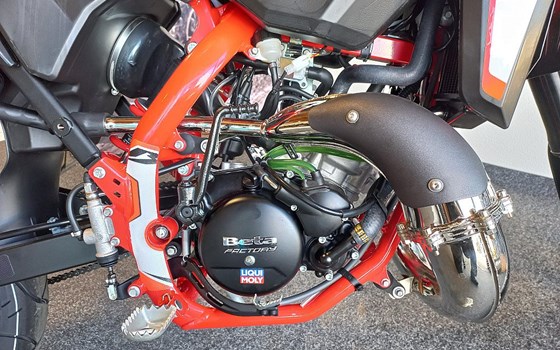 Neufahrzeug Beta RR Motard 2T 50 Track - Bild 8 Neufahrzeug Beta RR Motard 2T 50 Track - Bild 8