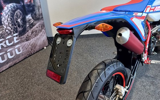 Neufahrzeug Beta RR Motard 2T 50 Track - Bild 7 Neufahrzeug Beta RR Motard 2T 50 Track - Bild 7