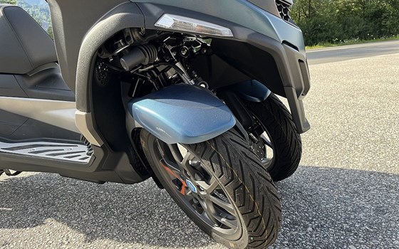 Neufahrzeug Piaggio MP3 530 HPE Exclusive - Bild 5 Neufahrzeug Piaggio MP3 530 HPE Exclusive - Bild 5