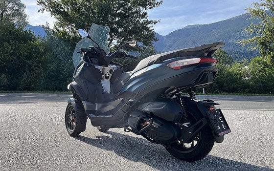 Neufahrzeug Piaggio MP3 530 HPE Exclusive - Bild 8 Neufahrzeug Piaggio MP3 530 HPE Exclusive - Bild 8