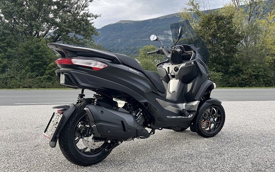 Neufahrzeug Piaggio MP3 530 HPE Exclusive - Bild 2 Neufahrzeug Piaggio MP3 530 HPE Exclusive - Bild 2