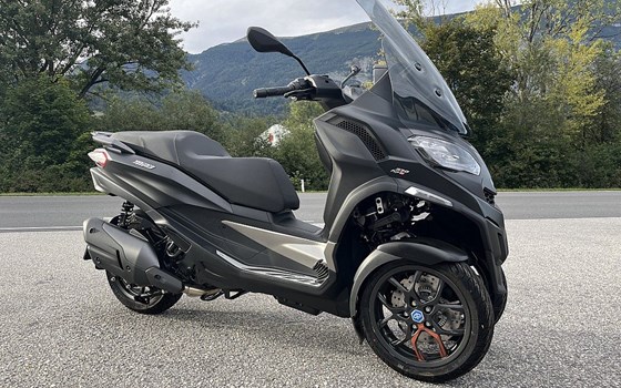 Neufahrzeug Piaggio MP3 530 HPE Exclusive - Bild 7 Neufahrzeug Piaggio MP3 530 HPE Exclusive - Bild 7