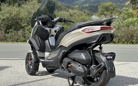 Neufahrzeug Piaggio MP3 530 HPE Exclusive - Bild 3 Neufahrzeug Piaggio MP3 530 HPE Exclusive - Bild 3