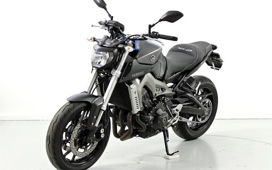 Motorrad Occasion Yamaha MT-09 - Bild 3