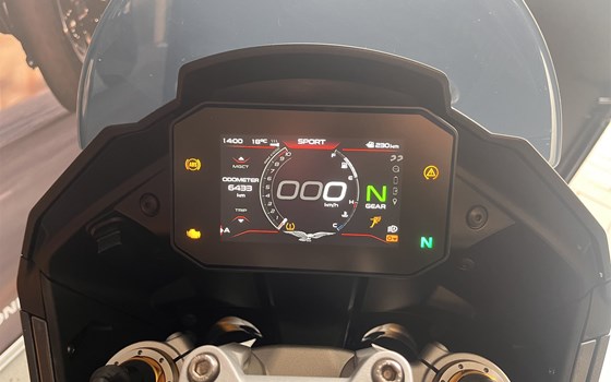 Gebrauchtmotorrad Moto Guzzi V100 Mandello S - Bild 5 Gebrauchtmotorrad Moto Guzzi V100 Mandello S - Bild 5