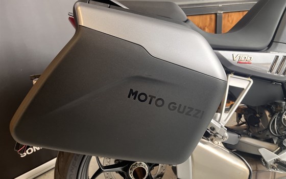 Gebrauchtmotorrad Moto Guzzi V100 Mandello S - Bild 7 Gebrauchtmotorrad Moto Guzzi V100 Mandello S - Bild 7