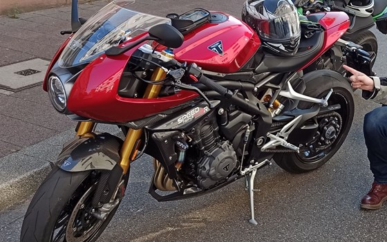Gebrauchtmotorrad Triumph Speed Triple 1200 RR - Bild 3