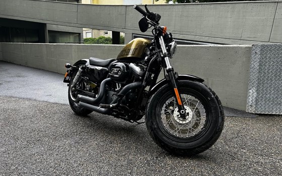 Gebrauchtmotorrad Harley-Davidson Sportster XL 1200X Forty-Eight - Bild 1 Gebrauchtmotorrad Harley-Davidson Sportster XL 1200X Forty-Eight - Bild 1