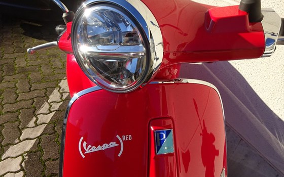 Neufahrzeug Vespa Primavera RED Elettrica 70 - Bild 11
