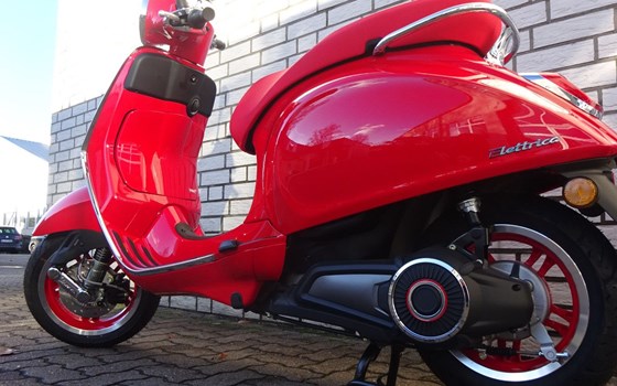 Neufahrzeug Vespa Primavera RED Elettrica 70 - Bild 15