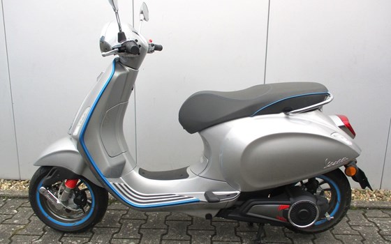 Gebrauchtmotorrad Vespa Elettrica 70 km/h - Bild 4