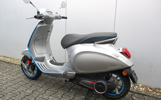 Gebrauchtmotorrad Vespa Elettrica 70 km/h - Bild 5