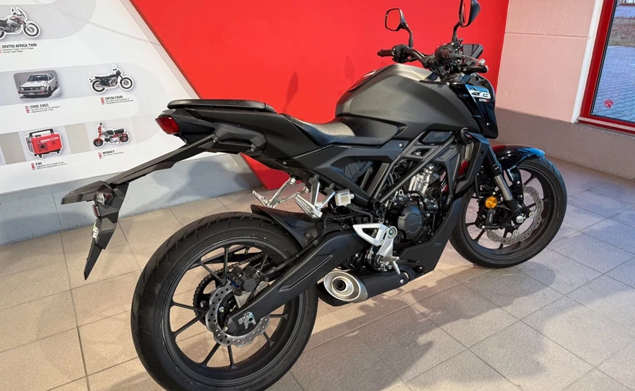 Offer Honda CB125R Bild 10: Offer Honda CB125R