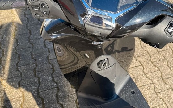 Gebrauchtmotorrad Honda SH125i - Bild 4