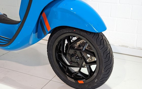 Neufahrzeug Vespa Sprint 50 S - Bild 8