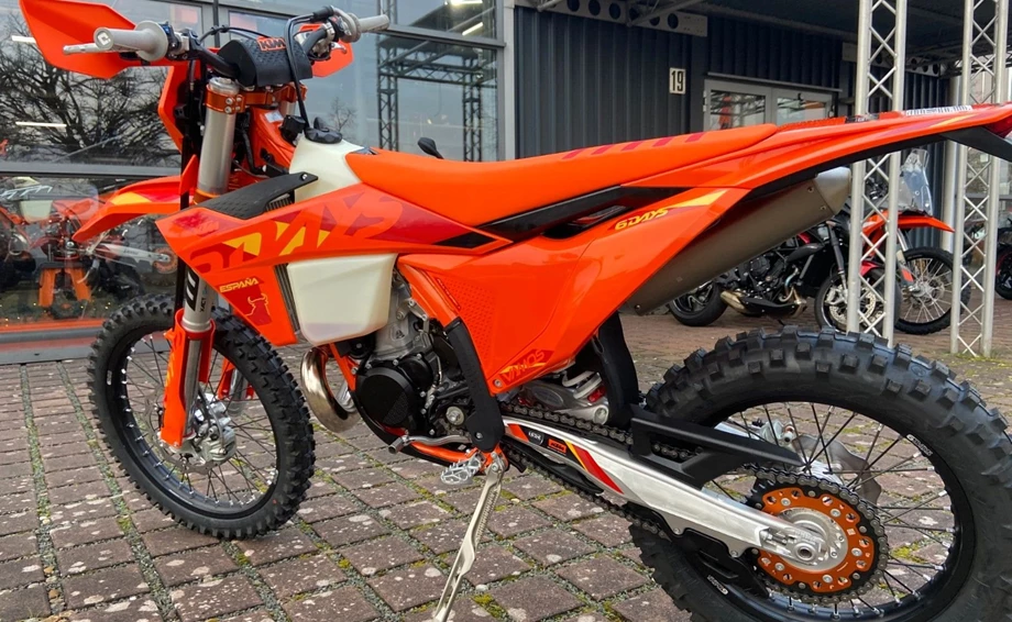 Angebot KTM 300 EXC SIX DAYS Bild 4: Angebot KTM 300 EXC SIX DAYS