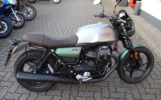 Gebrauchtmotorrad Moto Guzzi V7 Stone Centenario - Bild 1