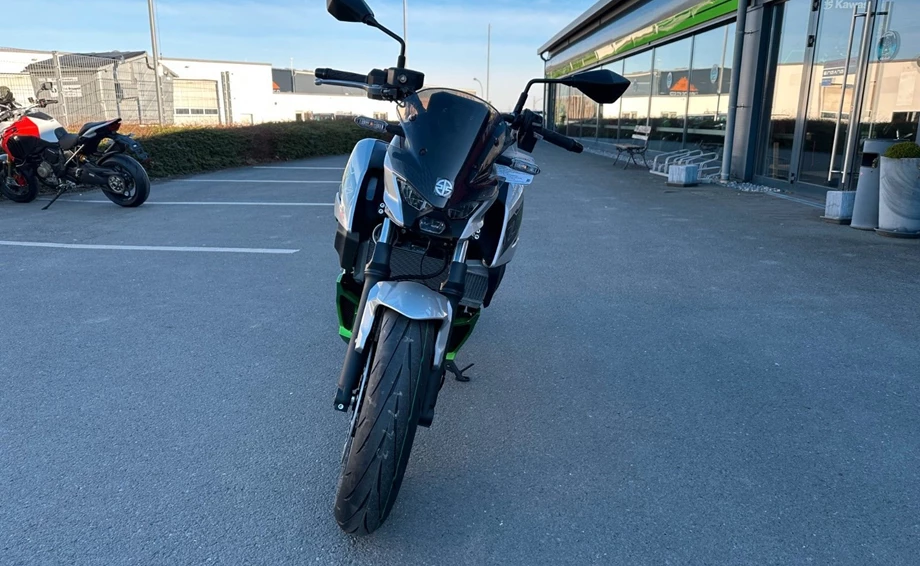 Angebot Kawasaki Z7 Hybrid Bild 2: Angebot Kawasaki Z7 Hybrid