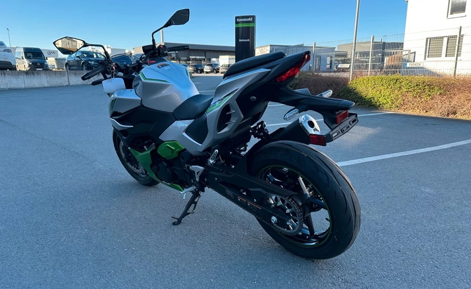 Angebot Kawasaki Z7 Hybrid Bild 5: Angebot Kawasaki Z7 Hybrid
