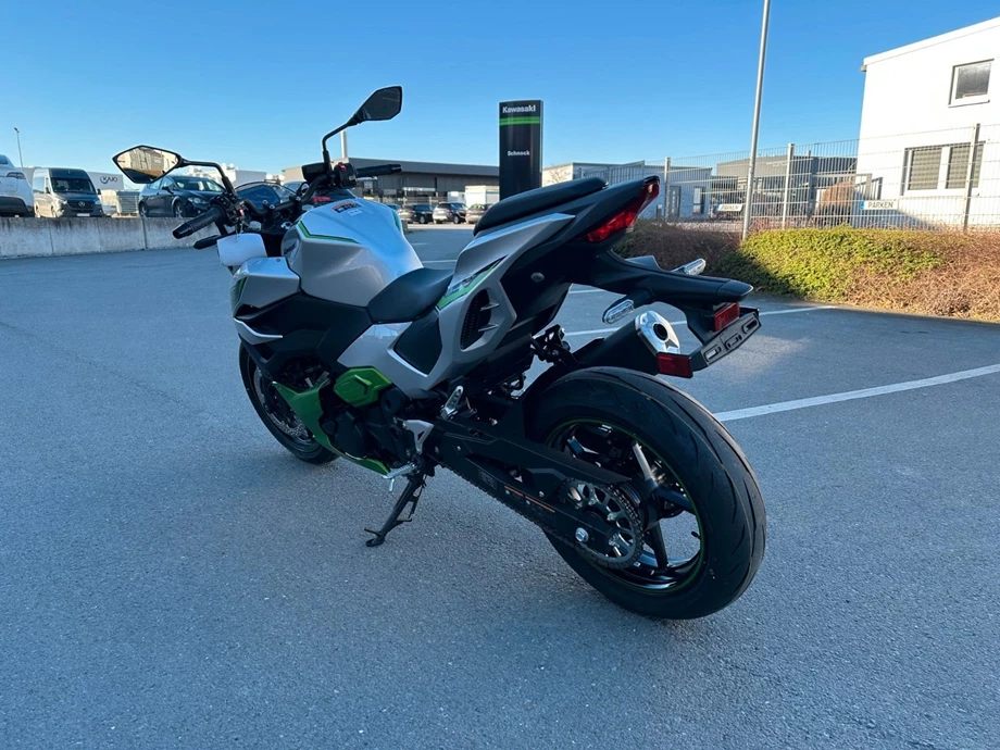 Angebot Kawasaki Z7 Hybrid Bild 5: Angebot Kawasaki Z7 Hybrid