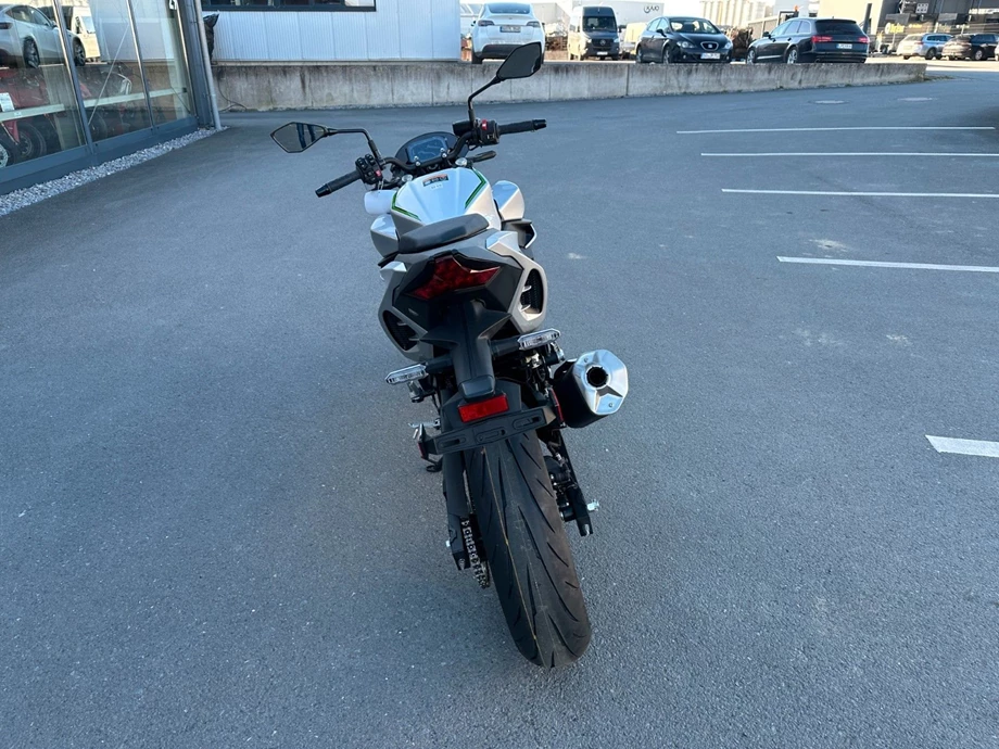 Angebot Kawasaki Z7 Hybrid Bild 6: Angebot Kawasaki Z7 Hybrid