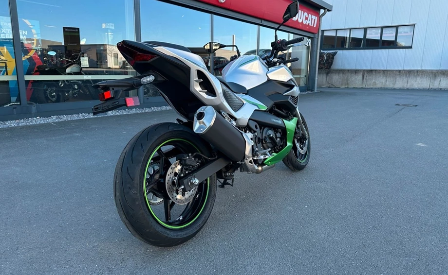 Angebot Kawasaki Z7 Hybrid Bild 7: Angebot Kawasaki Z7 Hybrid