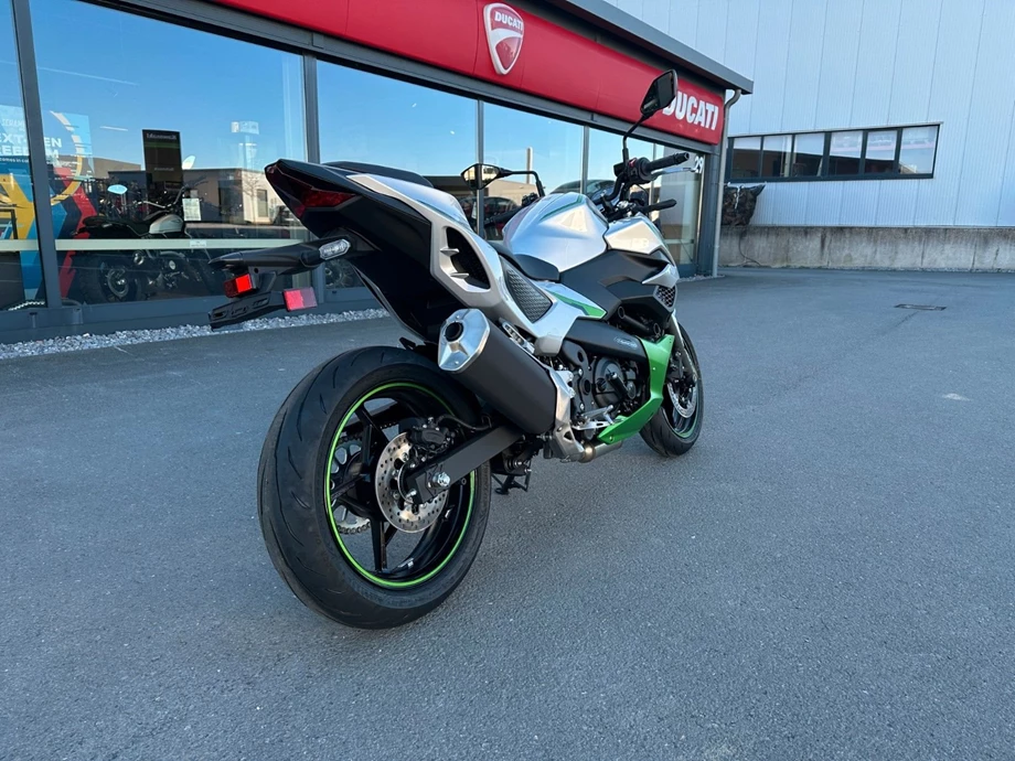 Angebot Kawasaki Z7 Hybrid Bild 7: Angebot Kawasaki Z7 Hybrid