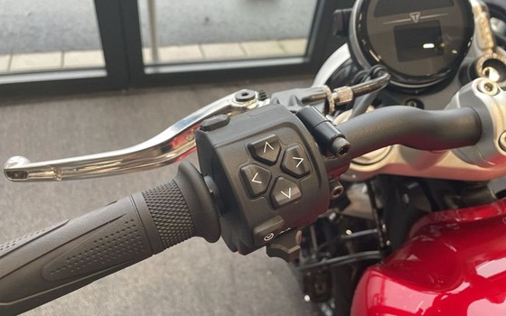 Gebrauchtmotorrad Triumph Speed Twin 1200 - Bild 7