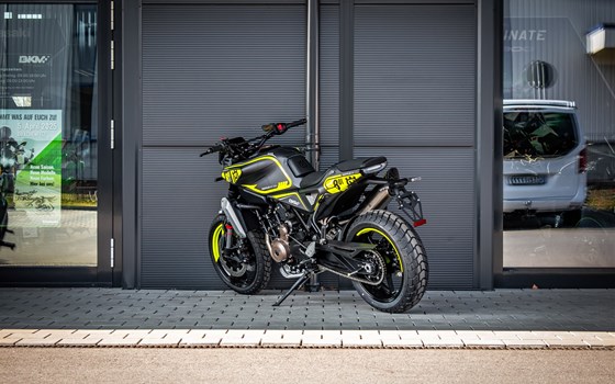 Neufahrzeug Husqvarna Svartpilen 801 - Bild 3