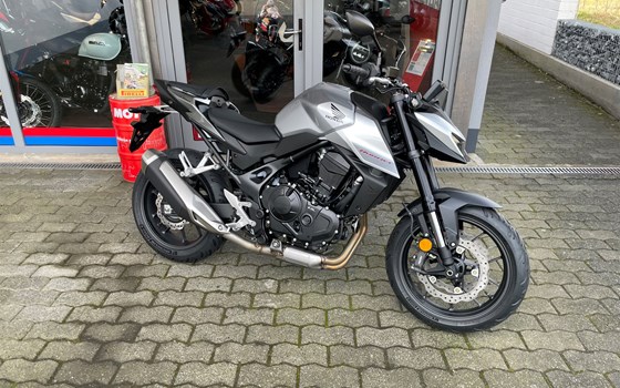 Neufahrzeug Honda CB750 Hornet - Bild 1