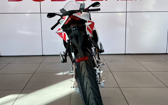 Neufahrzeug Aprilia RS 125 - Bild 12