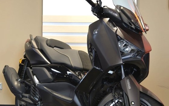 Gebrauchtmotorrad Yamaha XMAX 125 Tech MAX - Bild 3