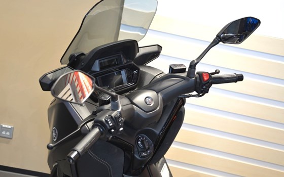 Gebrauchtmotorrad Yamaha XMAX 125 Tech MAX - Bild 6
