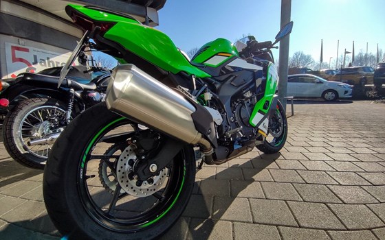 Gebrauchtmotorrad Kawasaki Ninja ZX-4RR - Bild 3