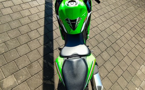 Gebrauchtmotorrad Kawasaki Ninja ZX-4RR - Bild 6