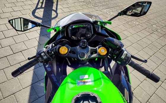 Gebrauchtmotorrad Kawasaki Ninja ZX-4RR - Bild 7