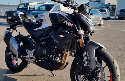 Neumotorrad CFMOTO 450NK