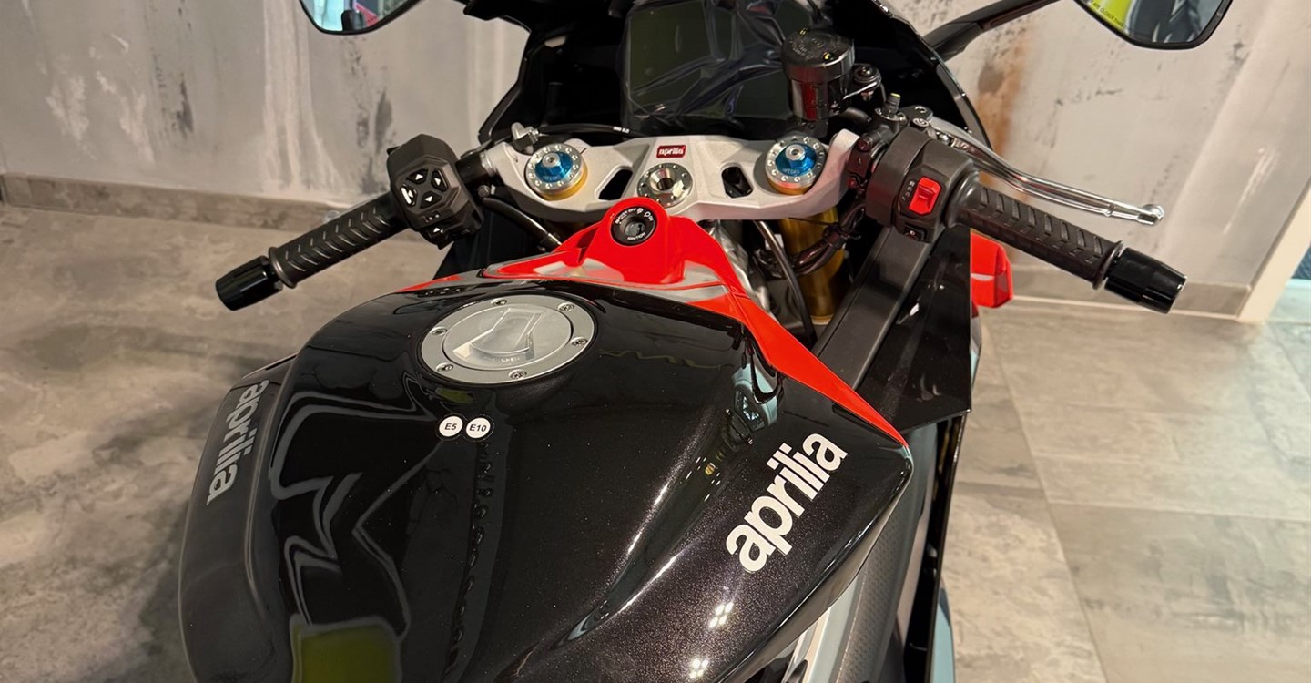 Zum Vergrößern bitte anklicken! Angebot Aprilia RS 660 Factory